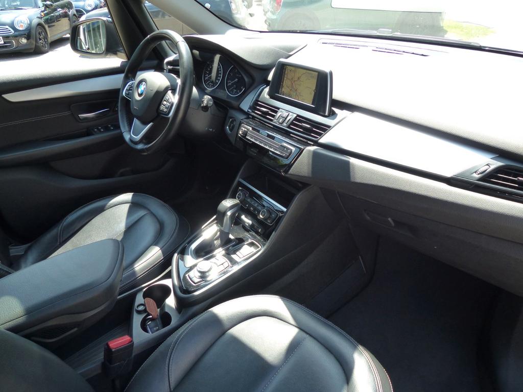 BMW 218