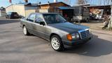 Mercedes-Benz Mercedes W124 E260 - Mercedes-Benz E 260 von privat