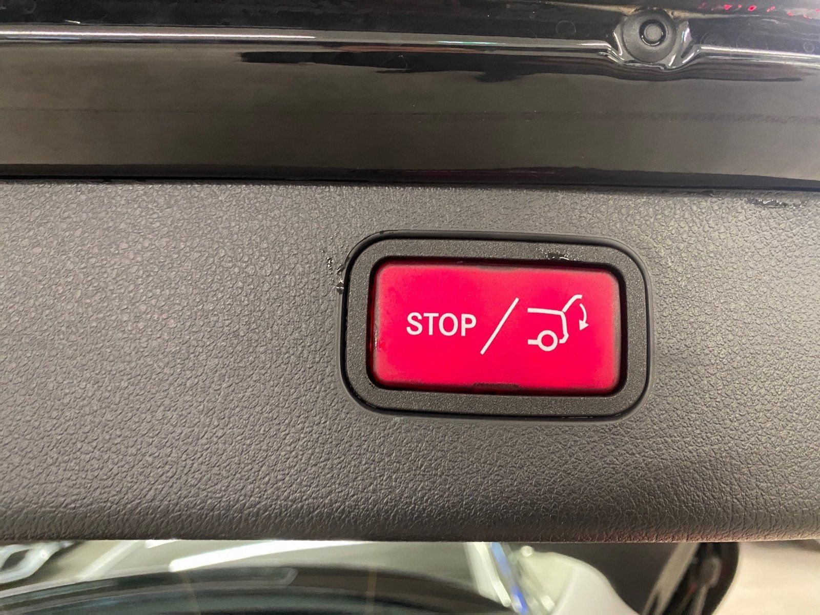 Fahrzeugabbildung Mercedes-Benz C 180 T Avantgarde*STDHZG*Totwink*LED*Kamera*