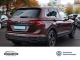 Volkswagen Tiguan Move 2.0 TDI DSG AHK+NAVI+LED+PDC+KAMERA - Volkswagen Tiguan mit Diesel-Antrieb: Limousine, 2.0