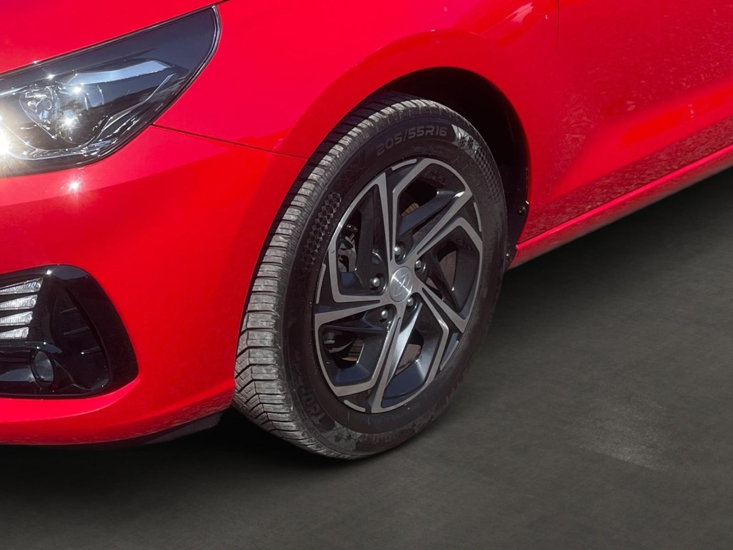 Fahrzeugabbildung Hyundai i30 1.0T Select Mild-Hybrid (48V) Allwetterreife
