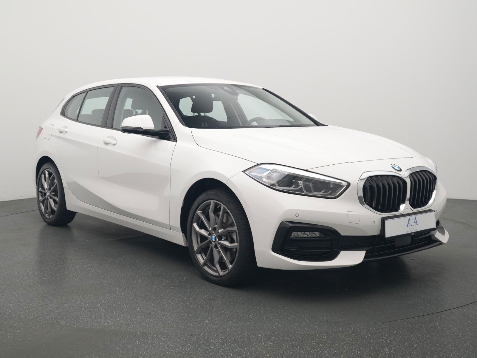 BMW 120 i Sport Line CARPLAY+LIVEPROF+TLEDER+KEYLESS foto 7