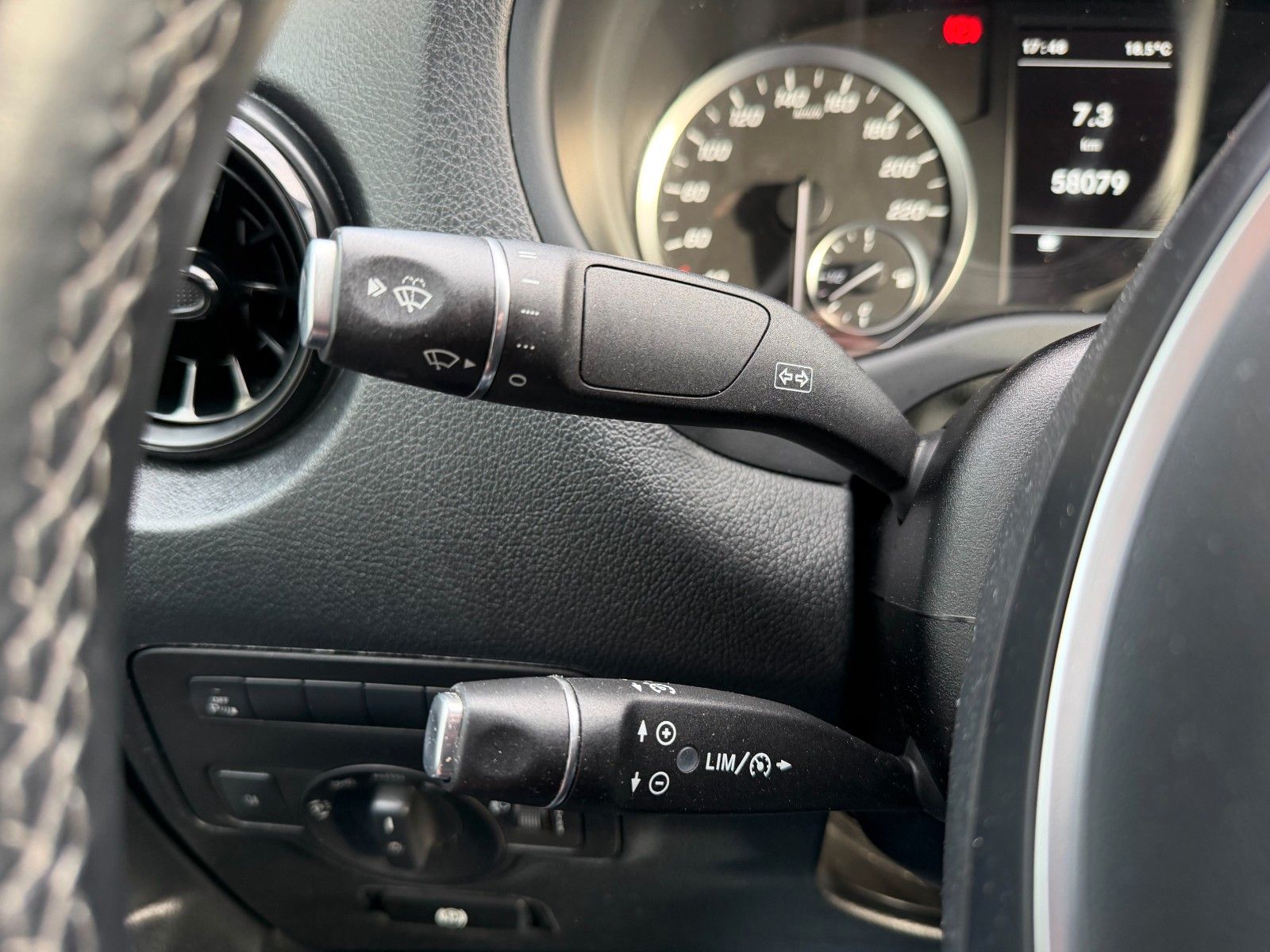 Fahrzeugabbildung Mercedes-Benz Vito 116 CDI Extral Klima Kamera Navi
