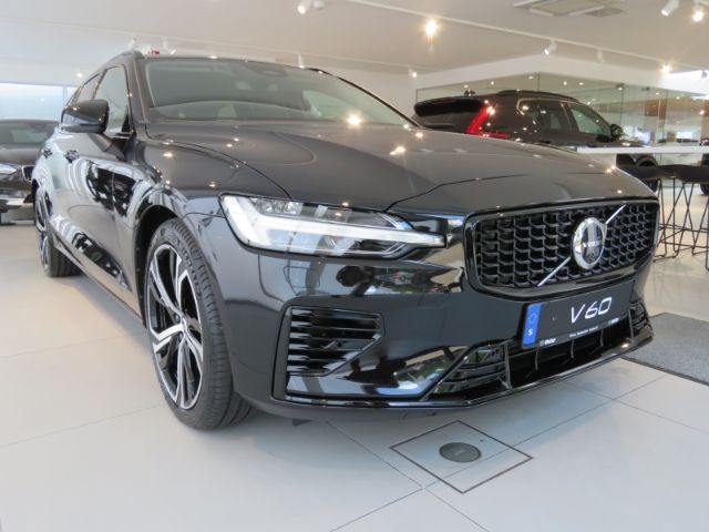 Volvo V60 T6 Recharge Plus Dark 0,5% Reg. AHK Leder Ha
