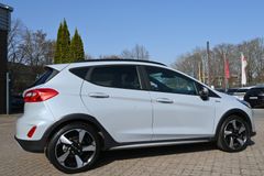 FORD Fiesta 1.0 Active 1Hd Apple Car Play DAB Alu7x17 FORD Fiesta 1.0 Active 1Hd Apple Car Play DAB Alu7x17