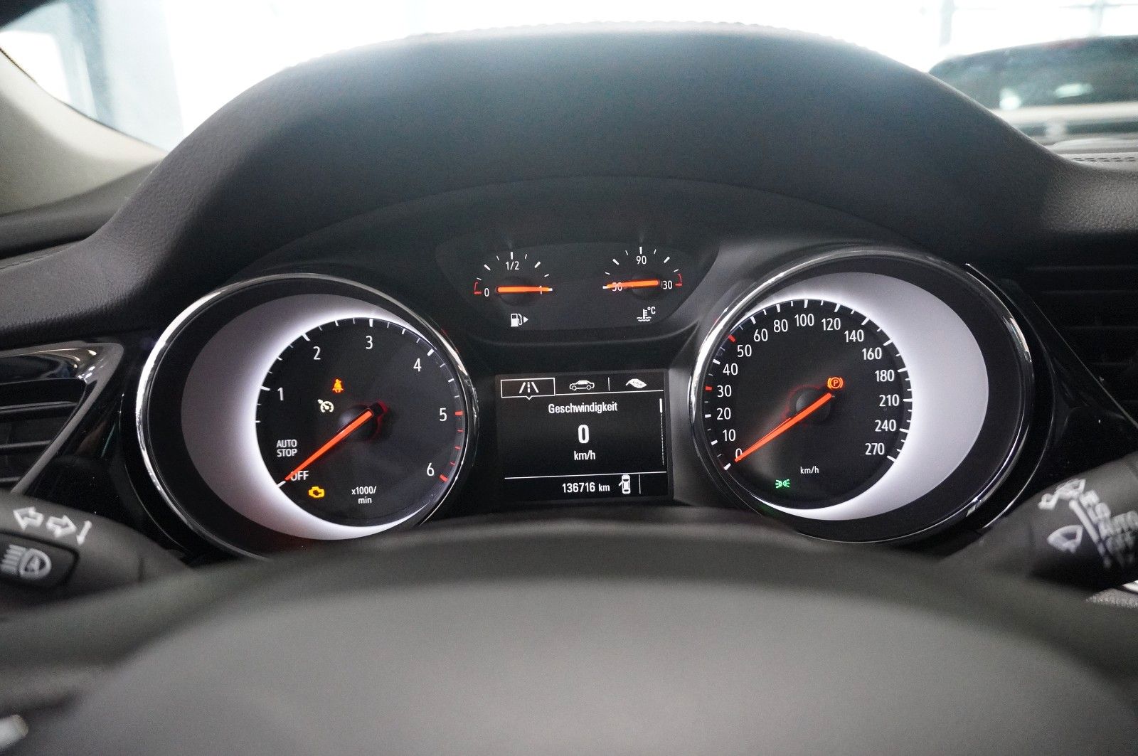 Fahrzeugabbildung Opel Insignia B ST 2.0D EDITION NAVI/LED/TEMP./SH/DAB