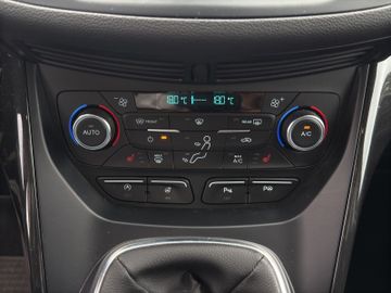 Ford Kuga - 12