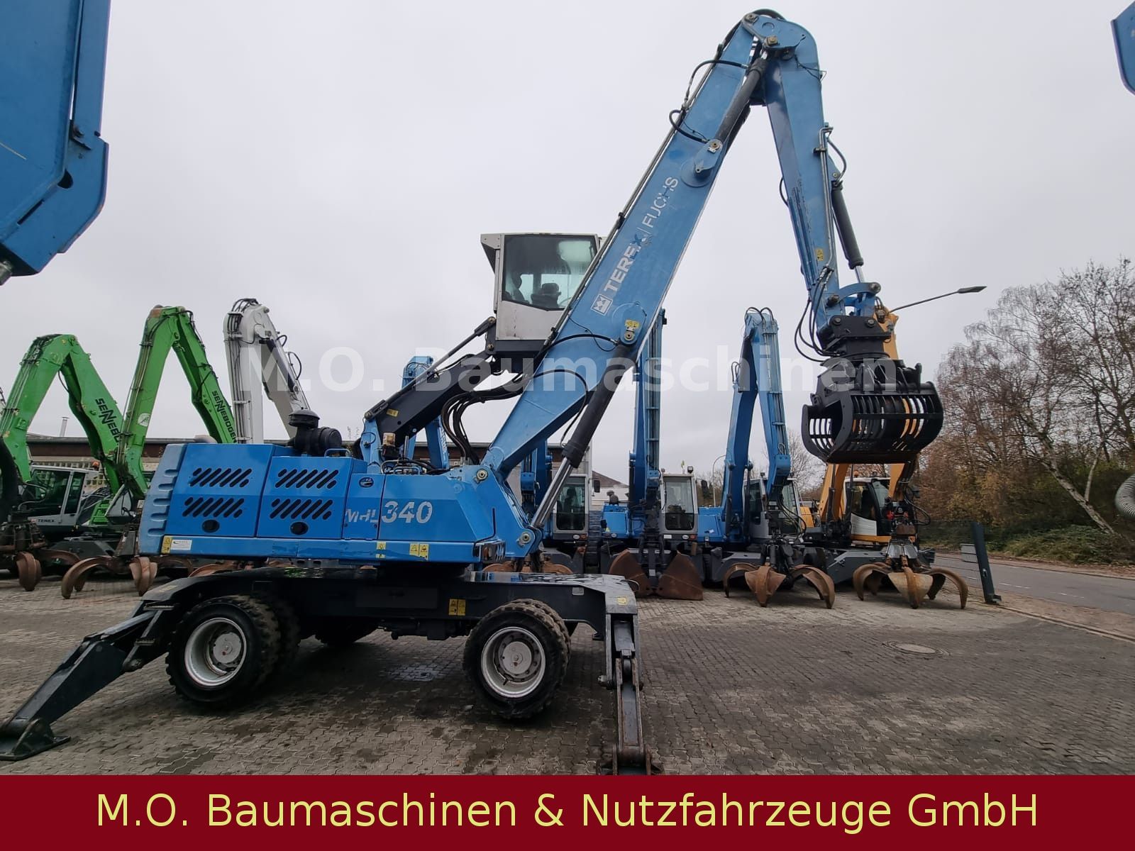 Fahrzeugabbildung Fuchs MHL 340 / Hochfahr.Kabine/Stiel mit Zylinder