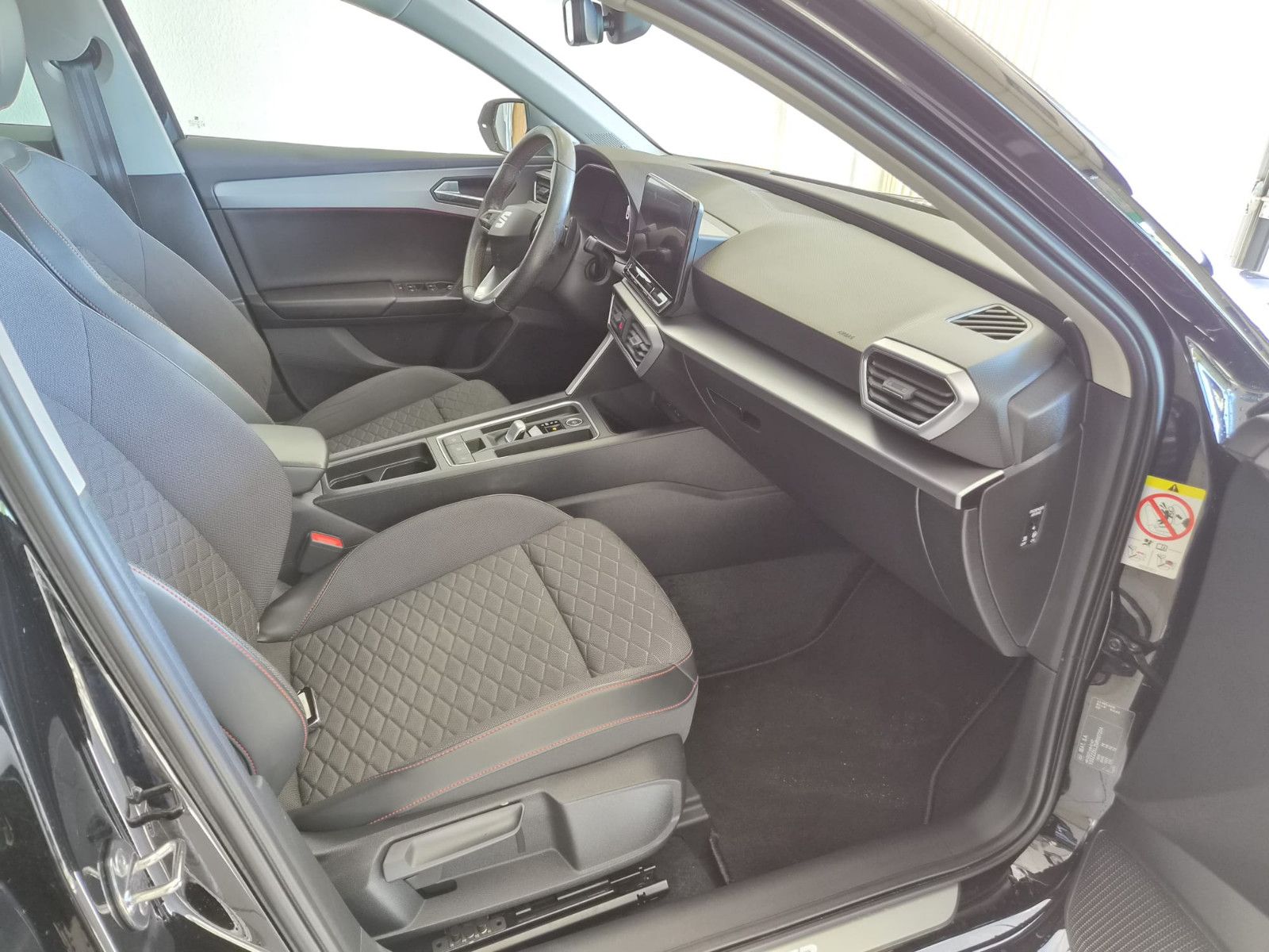 Fahrzeugabbildung SEAT Leon FR / LED / KAMERA / GARANTIE