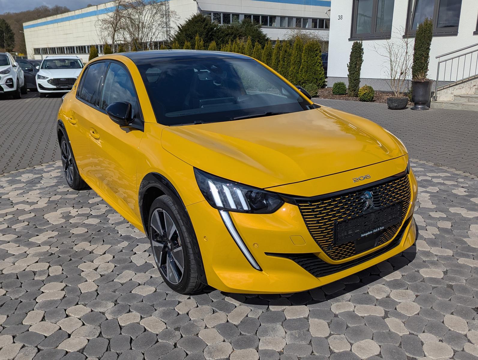 Peugeot e-208 GT Pack PANO NAV LED ACC SHZ 180°CAM VC WP