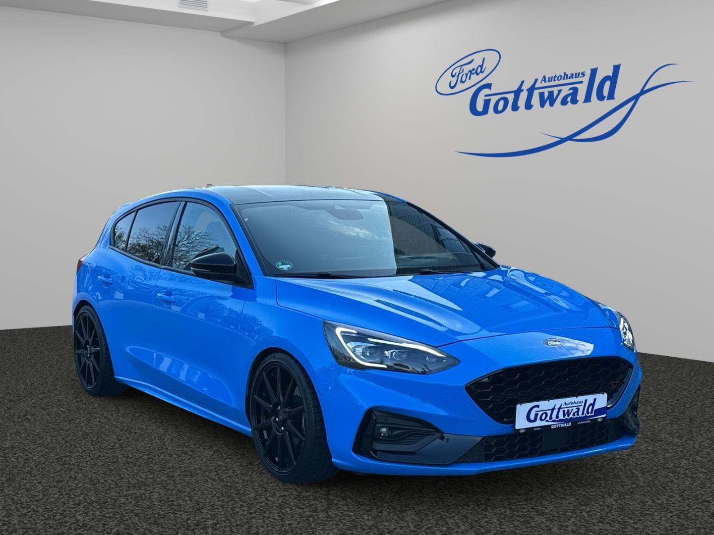 Ford Focus ST Edition 2.3l EcoBoost KW RECARO B&O LED