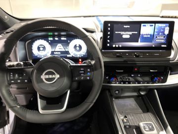 Fotografie 16 des Nissan Qashqai 1.3 DIG-T 4x4 MHEV Xtronic Tekna Pano Bo