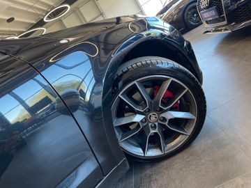 Skoda Octavia Combi RS 4x4 *PANO*NAVI*STANDHEIZUNG*AHK