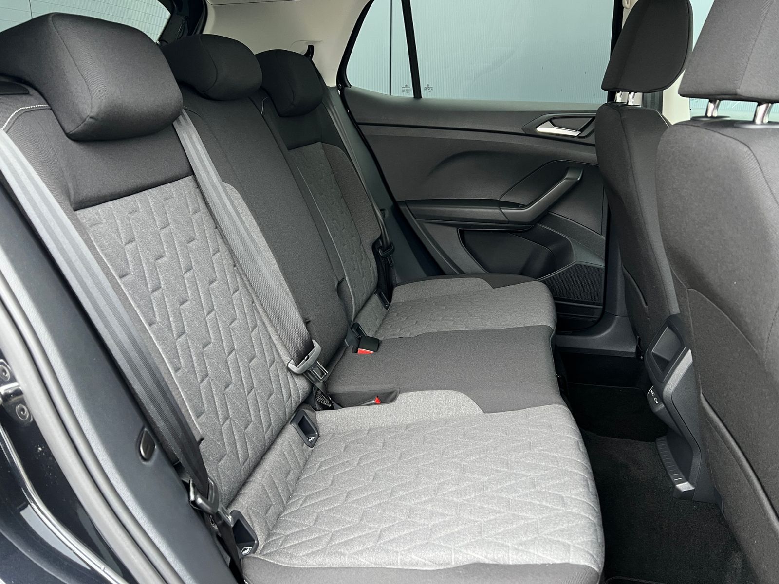 Fahrzeugabbildung Volkswagen T-Cross Life 1.0 TSI *IQ.Light, Rückfahrkamera,