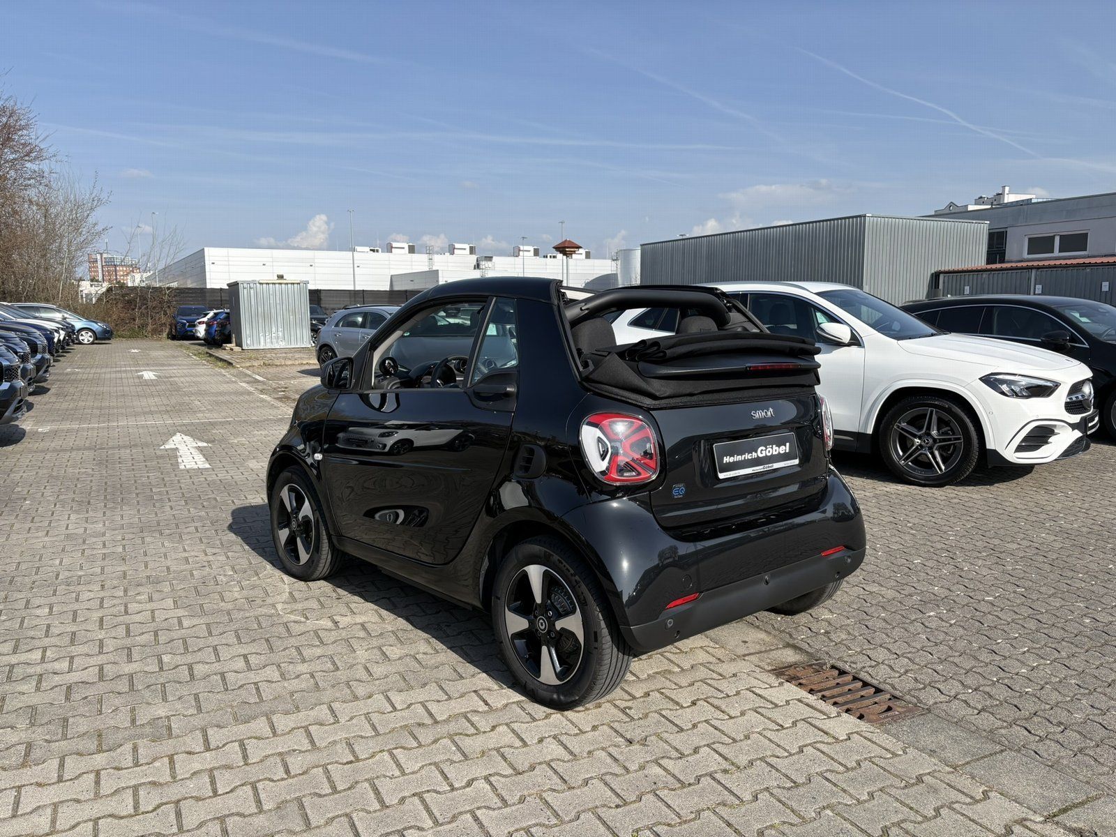 Fahrzeugabbildung Smart EQ*22kW*EXCLUSIVE*CABRIO*APPLE-CARPLAY*ANDROID*