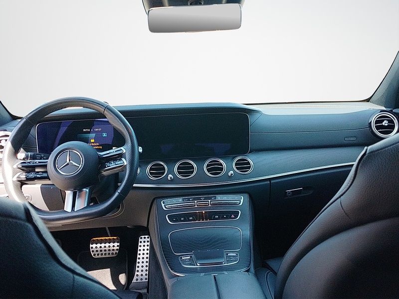 Mercedes-Benz E 300 T de 4M AMG DISTRO HUD 360 BURMESTER NIGHT foto 15