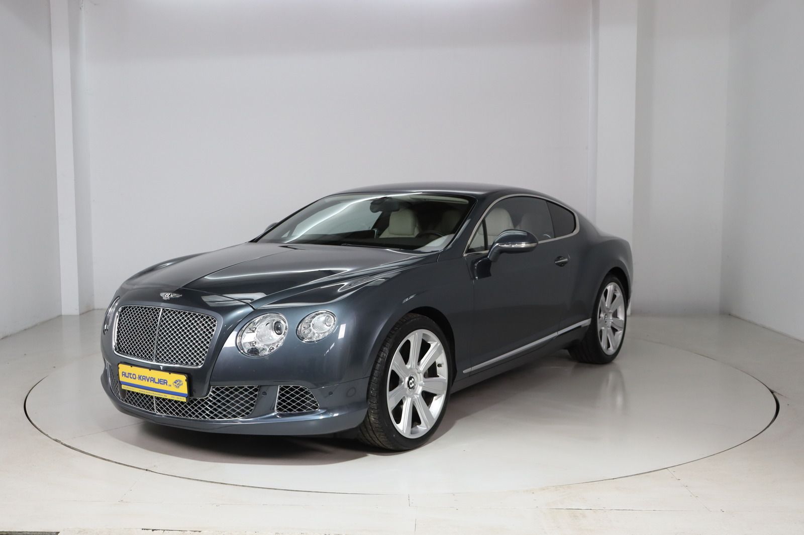 Fahrzeugabbildung Bentley Continental GT 6.0 4WD Navi * Xenon