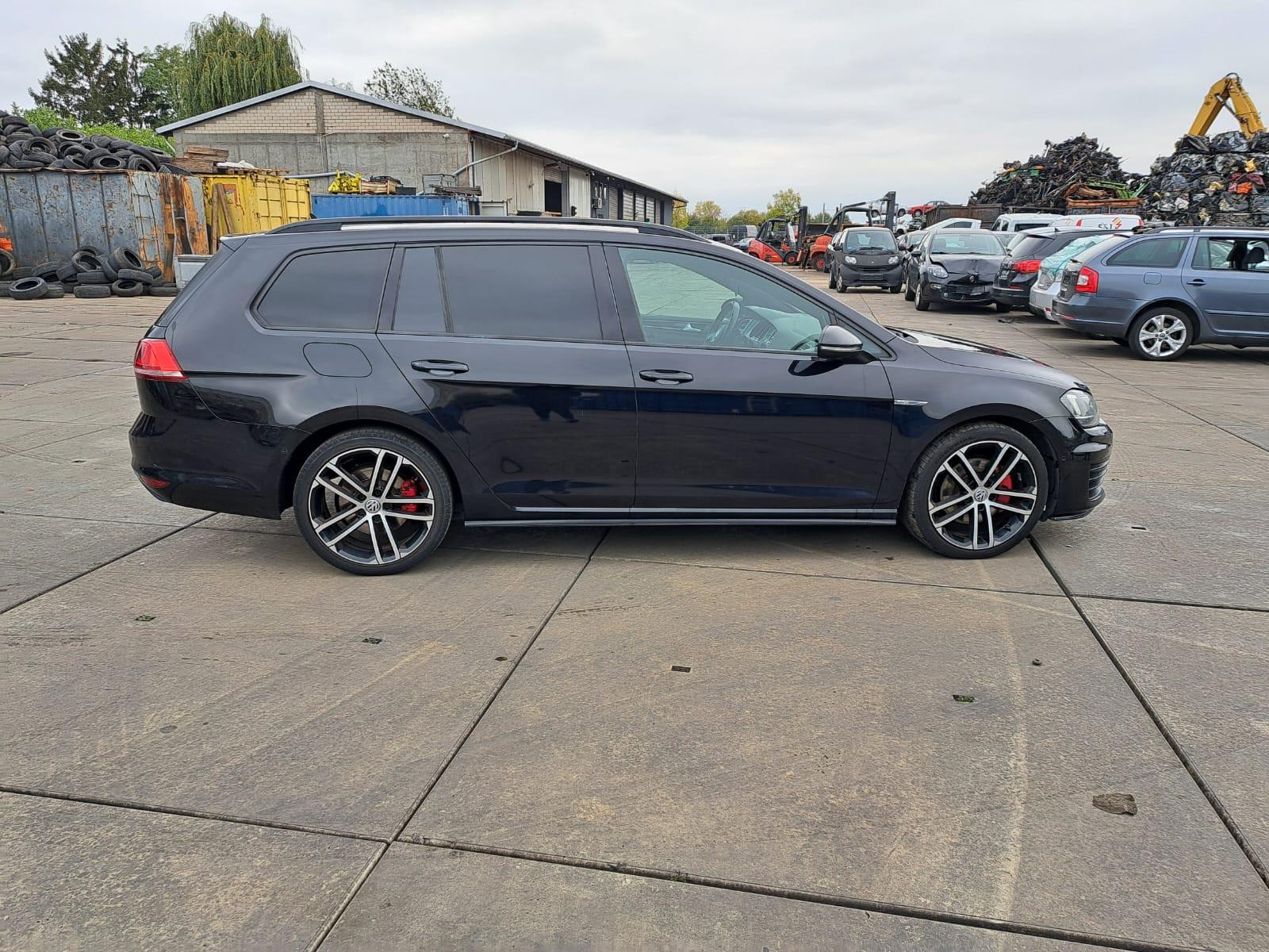 Volkswagen Golf VII Variant GTD BMT