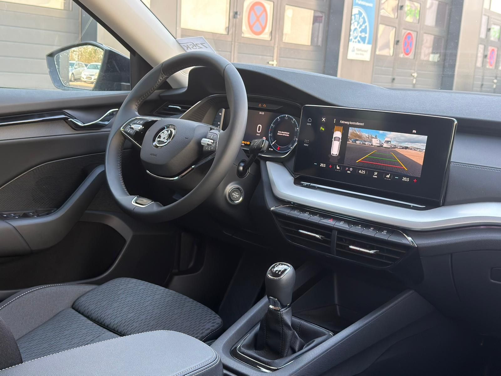 Fahrzeugabbildung SKODA Octavia Combi 2.0 TDI CLEVER *NAVI*ACC*KESSY*BT*