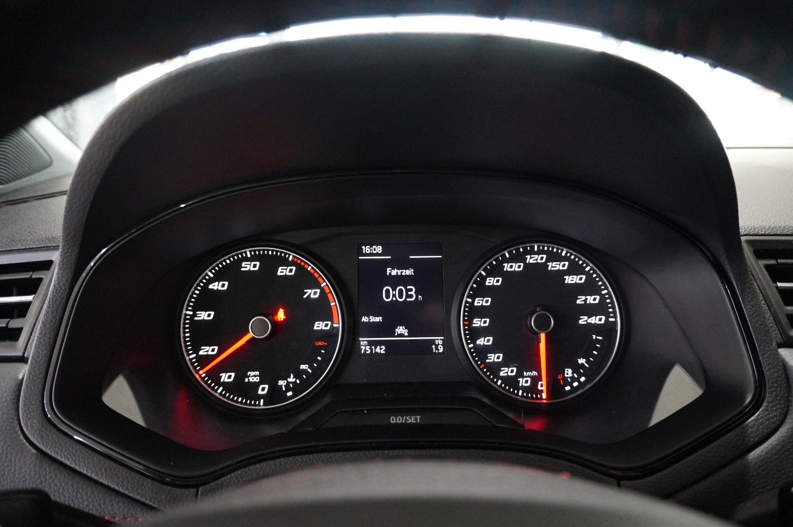 Fahrzeugabbildung SEAT Ibiza 1.0 TSI FR SPORT LED/NAVI/SHZ/PDC/TEMP/17"