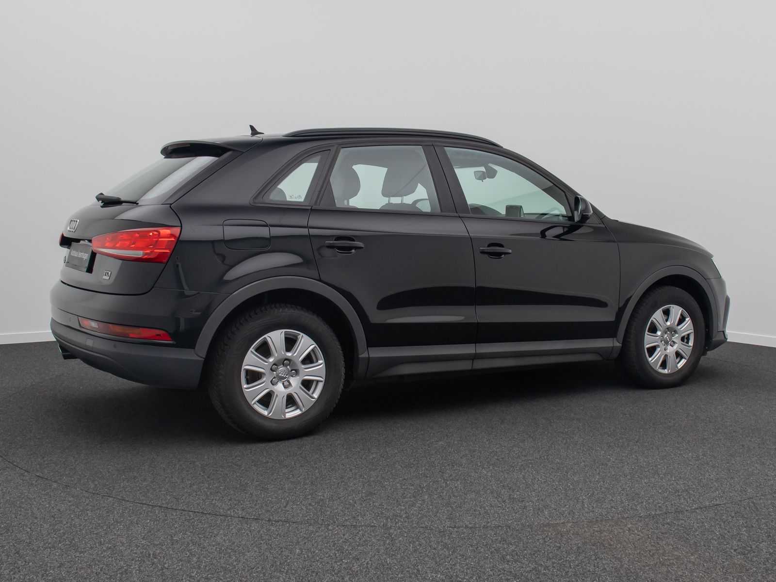 Fahrzeugabbildung Audi Q3 basis Sportsitz Xenon PDC Navi Multilenk Komf