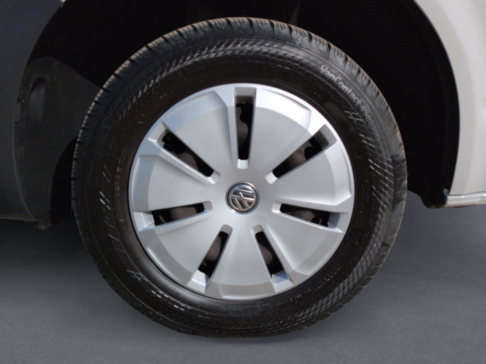 T6.1 Kombi lang LR 9SITZE+SEITENWINDASSISTENT