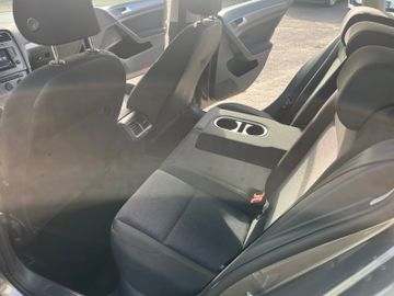Volkswagen Golf - 12