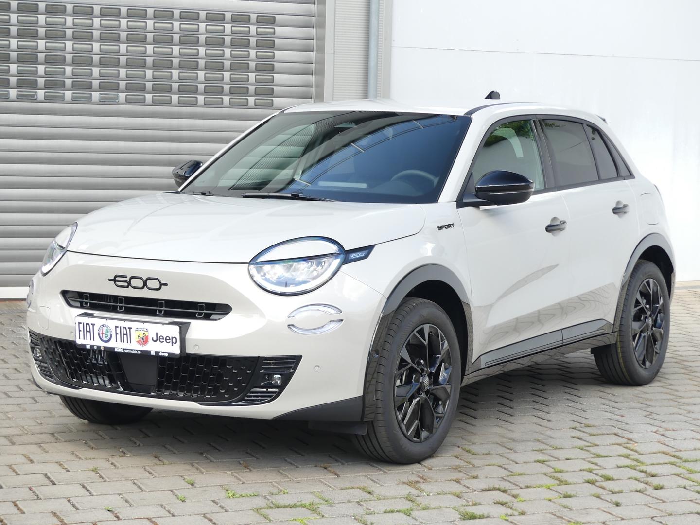 Fiat 600 HYBRID SPORT 1.2 145 PS DCT6 LED NAVI KAMERA