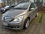 Mercedes-Benz Mercedes Benz B-Klasse (BJ 2006) Pano - gebrauchte Mercedes-Benz 200 aus dem Jahr 2006
