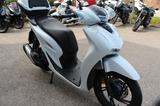 Honda SH125i - HONDA ROLLER 125