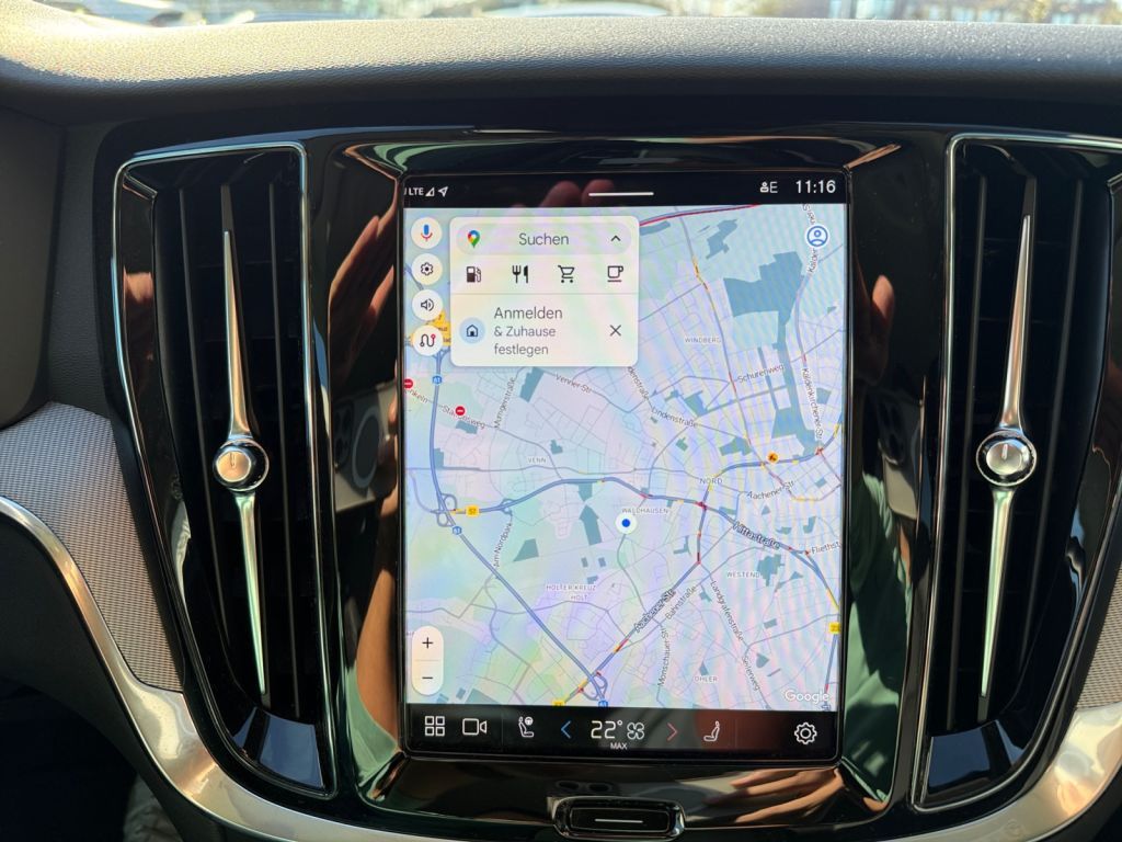 VOLVO V60 B4 B DKG Plus Dark VOLVO V60 B4 B DKG Plus Dark