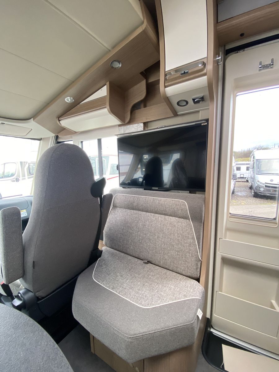 Fahrzeugabbildung Malibu I 490 RB LE comfort Mercedes,LED,Autom,Distronic