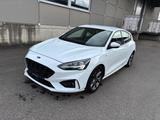 Ford Focus 1,5 EcoBlue 88kW ST-Line Vignale Auto ... - Ford Focus: 1.8