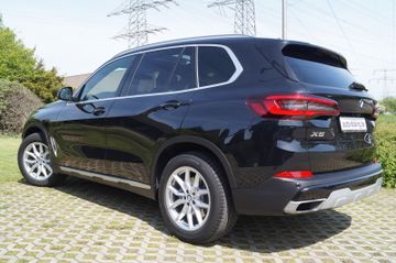 BMW X5 xDrive40 d xLine Panodach-Head Up-Standheizg-