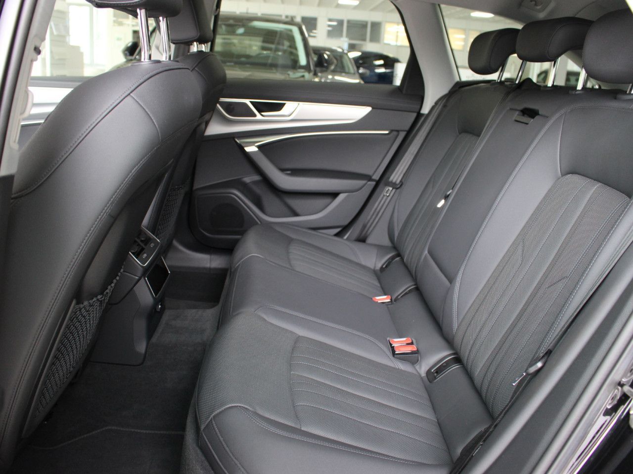 Fahrzeugabbildung Audi A6 Avant 45 TFSI design Leder/LED/ACC/RFK