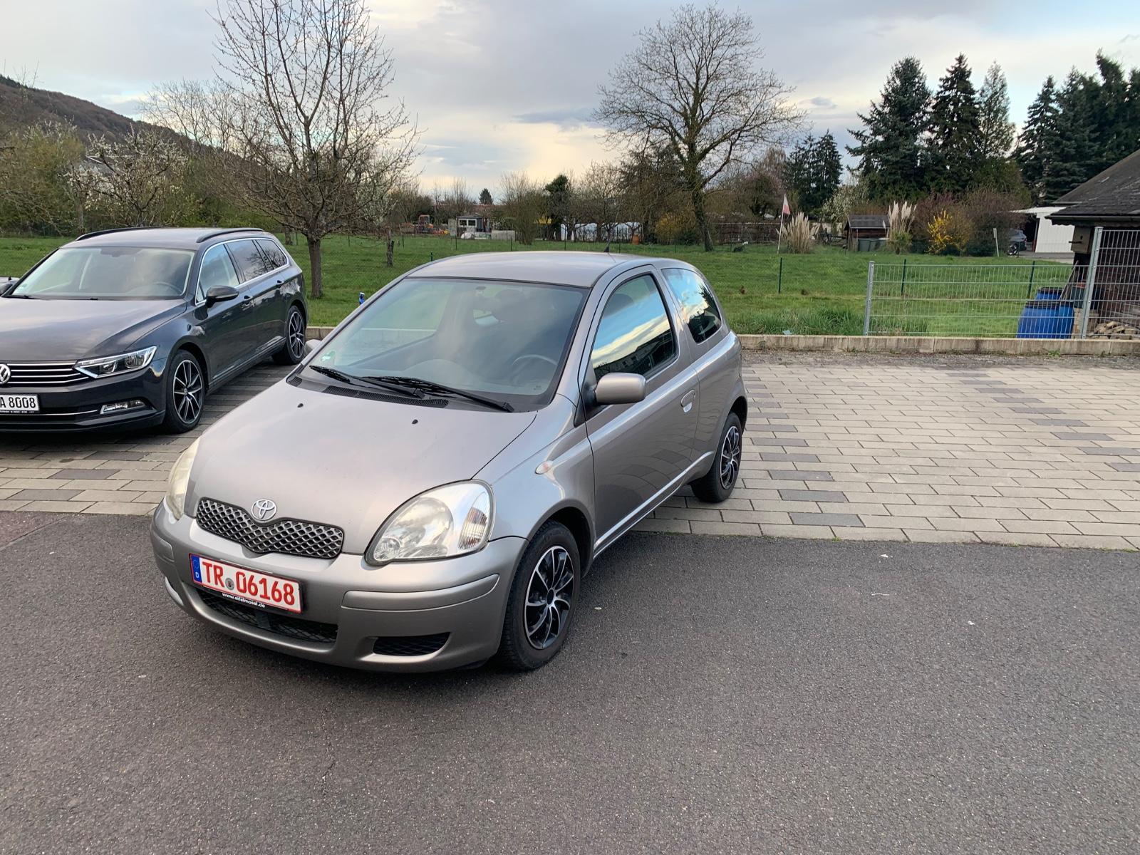 Toyota Yaris 1.0 Sol
