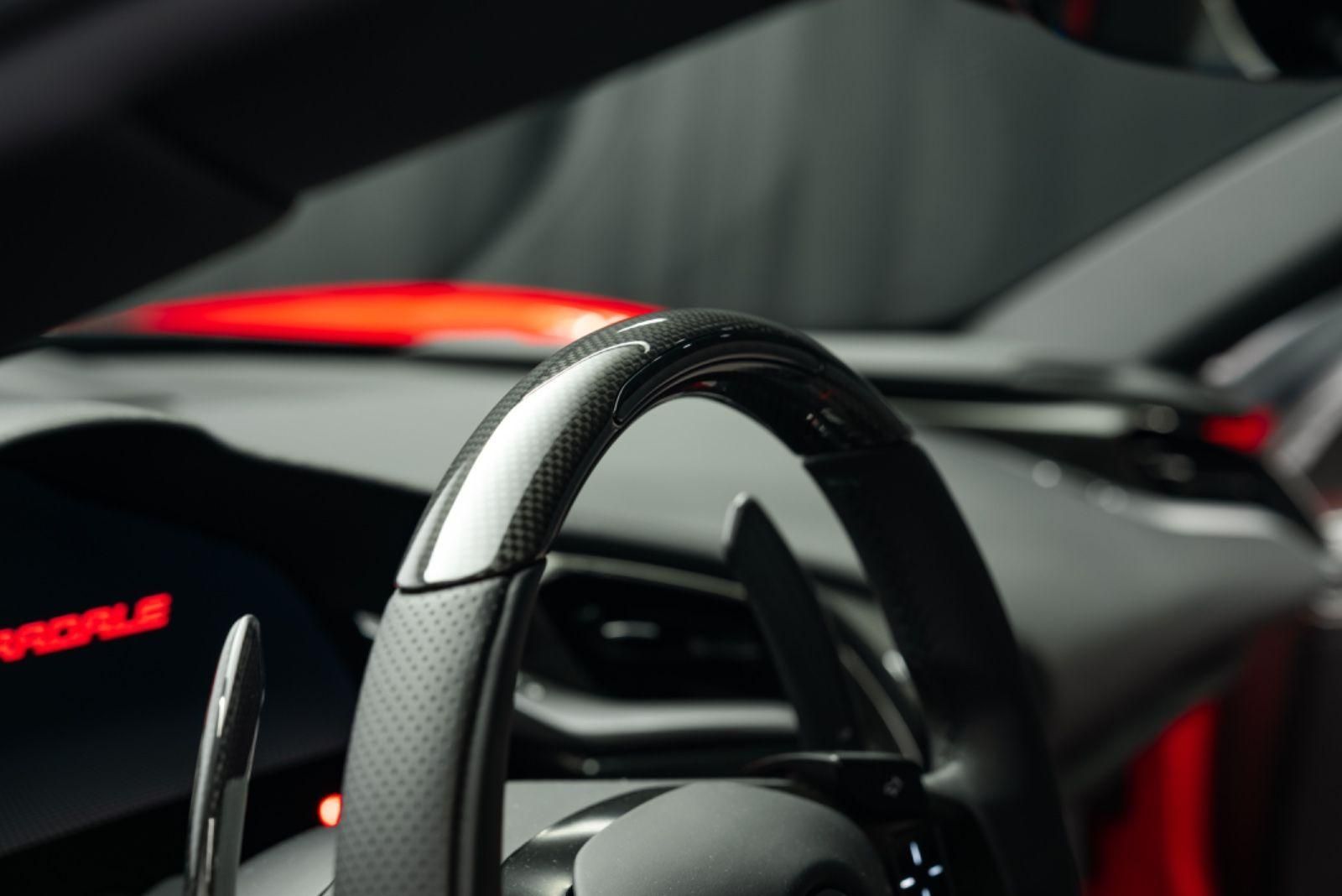 Fahrzeugabbildung Ferrari SF90 Stradale FIORANO/CARBON/CAM