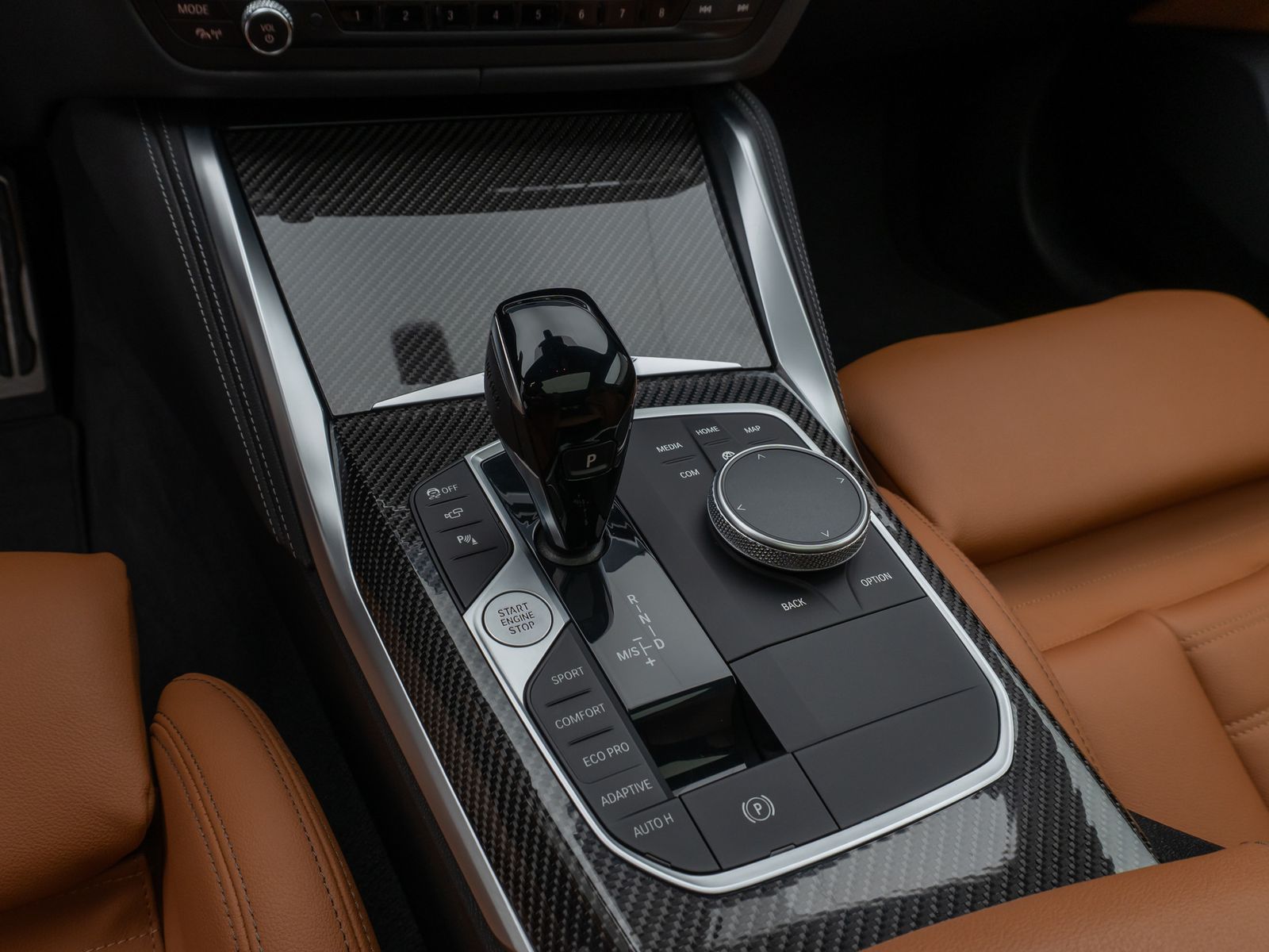 Fahrzeugabbildung BMW M440i  xD GC Glasdach Laser 360°HUD DAB HiFi 19"