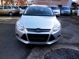 Ford Focus Turnier Trend Klima/Sitzhzg/HU 11/26 - Kombis bis 5.000 Euro