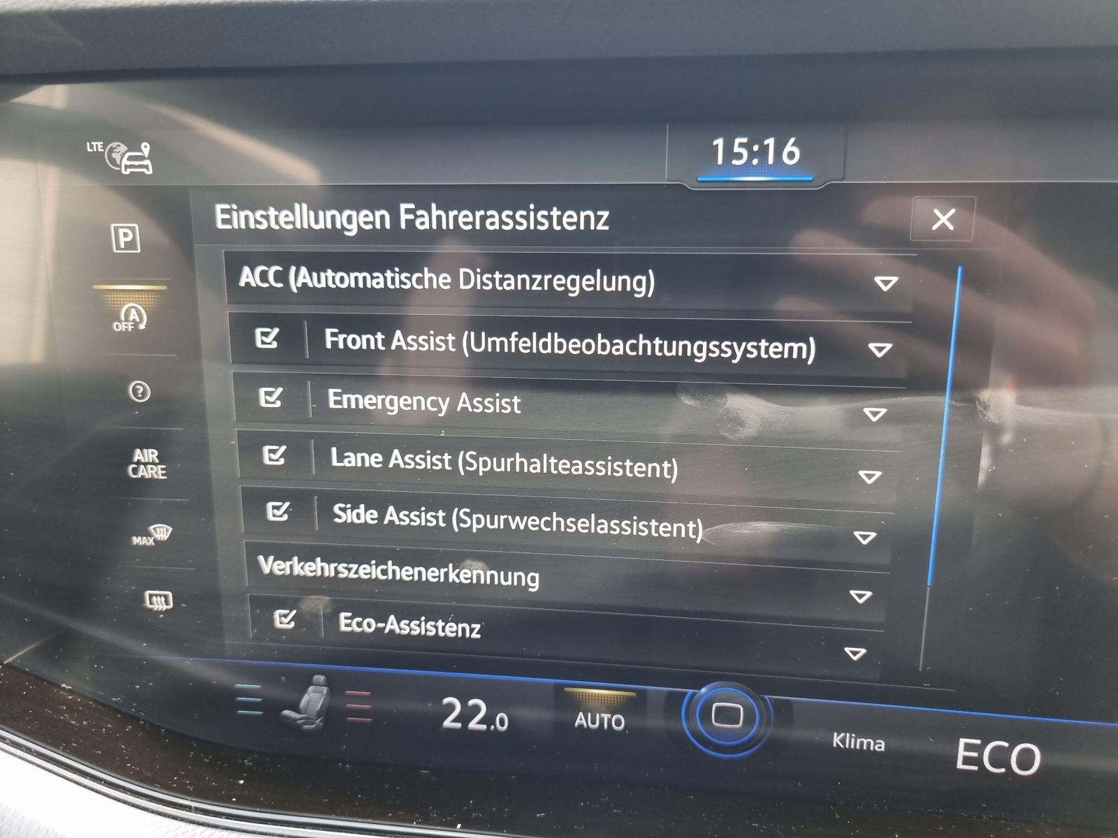 Fahrzeugabbildung Volkswagen Touareg TDI R-Line 4M Matrix STH Luft Pano RFK A