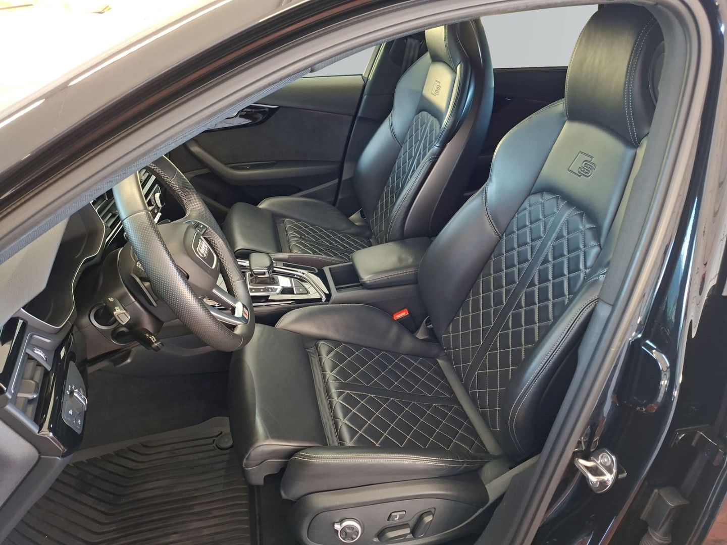 A4 Avant 40 TDI quattro S line *Kamera*Keyless*