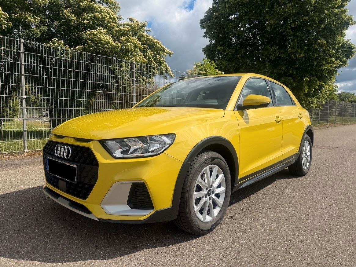 AUDI A1 citycarver 30 TFSI AUTOMATIK