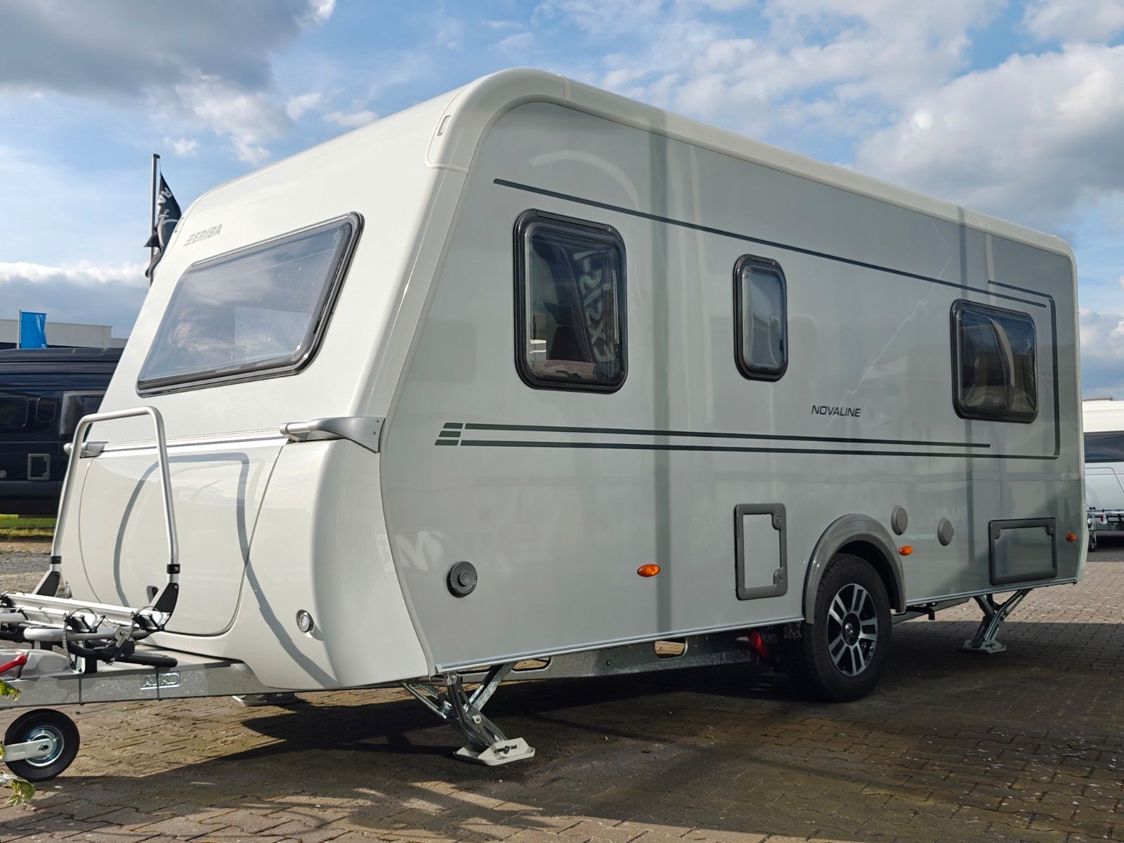 Fahrzeugabbildung HYMER / ERIBA / HYMERCAR Novaline 442 - MESSE-NEUHEIT 2026! -