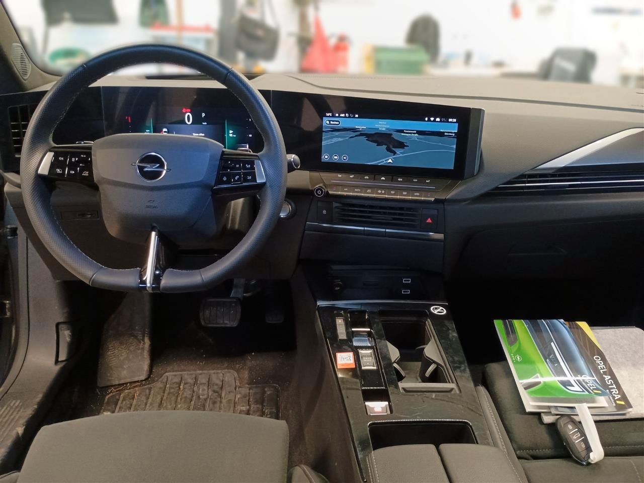 Fahrzeugabbildung Opel Astra L Lim. 1.2T GS LINE NAVI/LED/KAMERA/SH/DAB