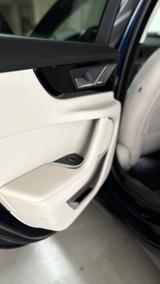 Jaguar XE P250 HSE HSE - Jaguar Gebrauchtwagen in Karlsruhe