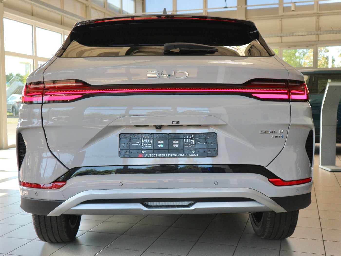 BYD SEAL U