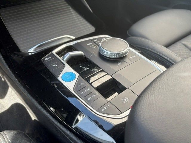 BMW iX3 M-Sport Parkass LCProf DrivAssProf SHZ foto 11