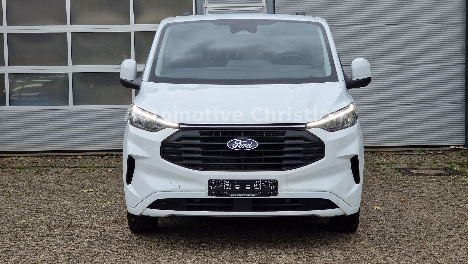 Ford Custom L2 Limited Kastenwagen PHEV imagem 3