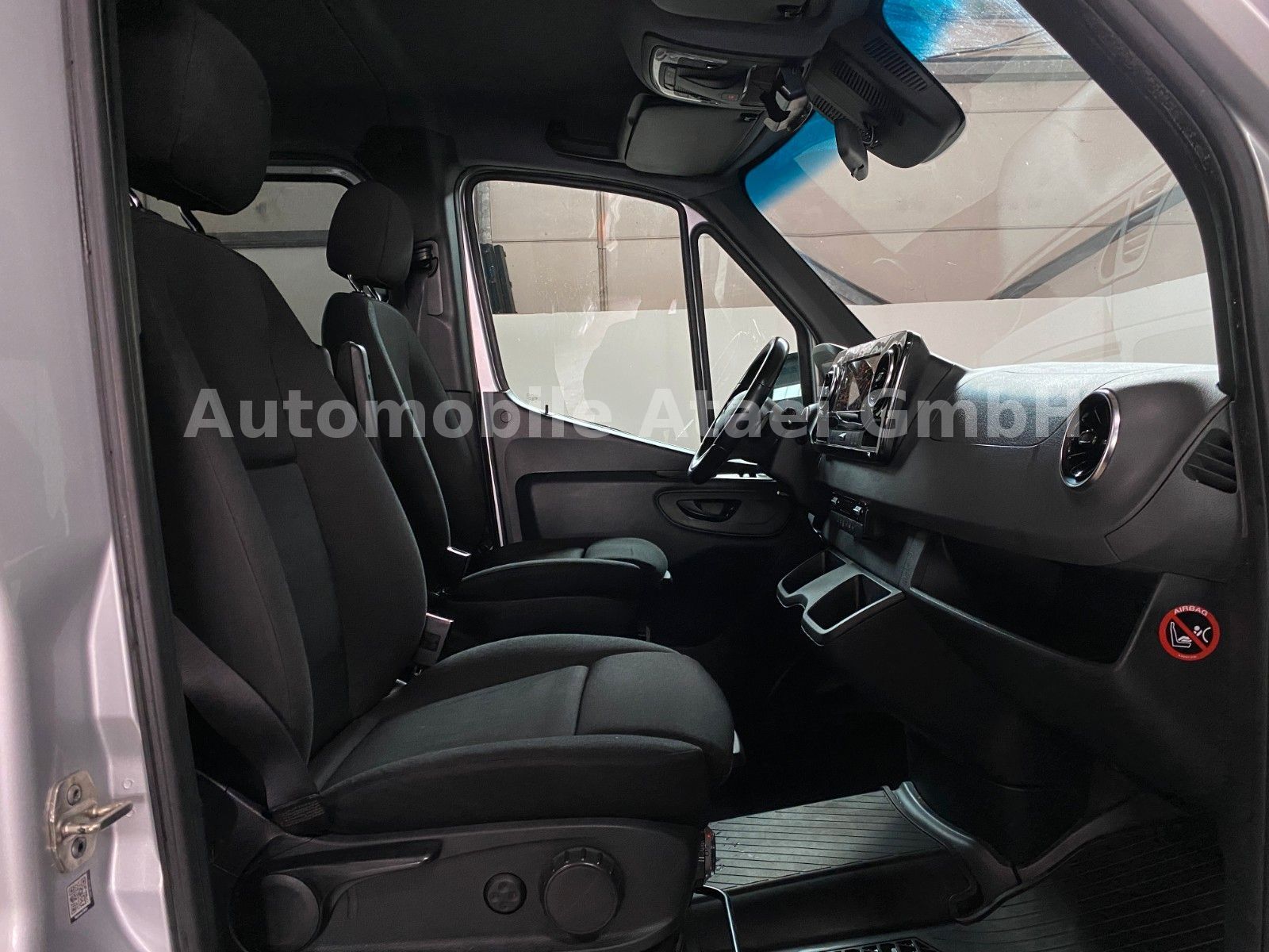 Fahrzeugabbildung Mercedes-Benz Sprinter Tourer 316 Automatik KAMERA+ LED (7835)