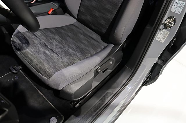 ID.4 Pure 125kW Wärmep.IQ.LIGHT KAMERA Winterr.